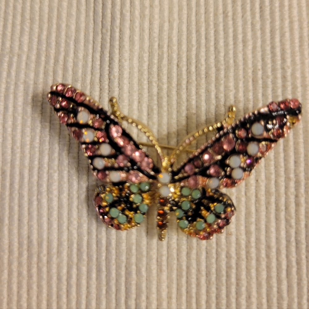 🟣EUC~Gold-Tone Multicolor Butterfly Brooch - Pink & Mint Crystal Accent